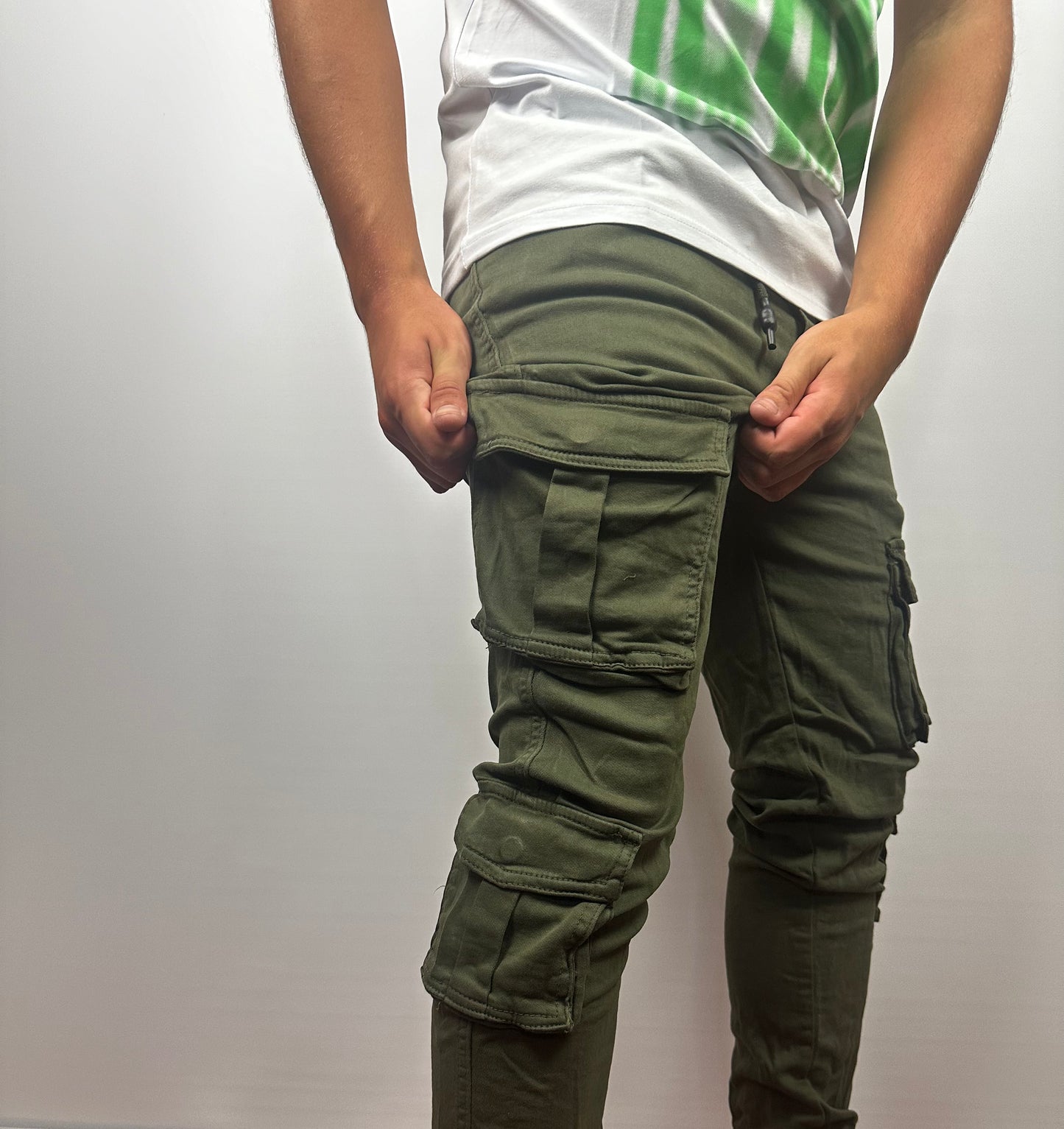 Pantalon cargo verde caqui